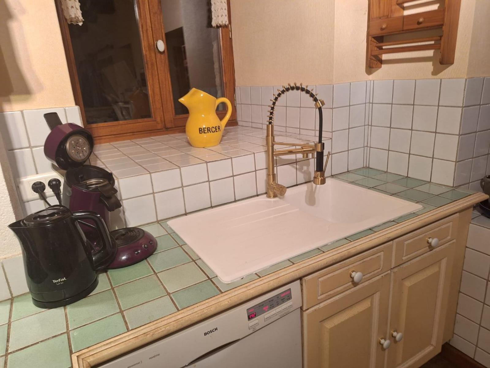 La Grande Maison Dans La Prairie * Bonnemain